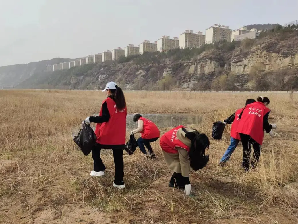 C:\Users\ADMINI~1\AppData\Local\Temp\WeChat Files\70722466585f8bf249e5f2c416e0a6a.jpg