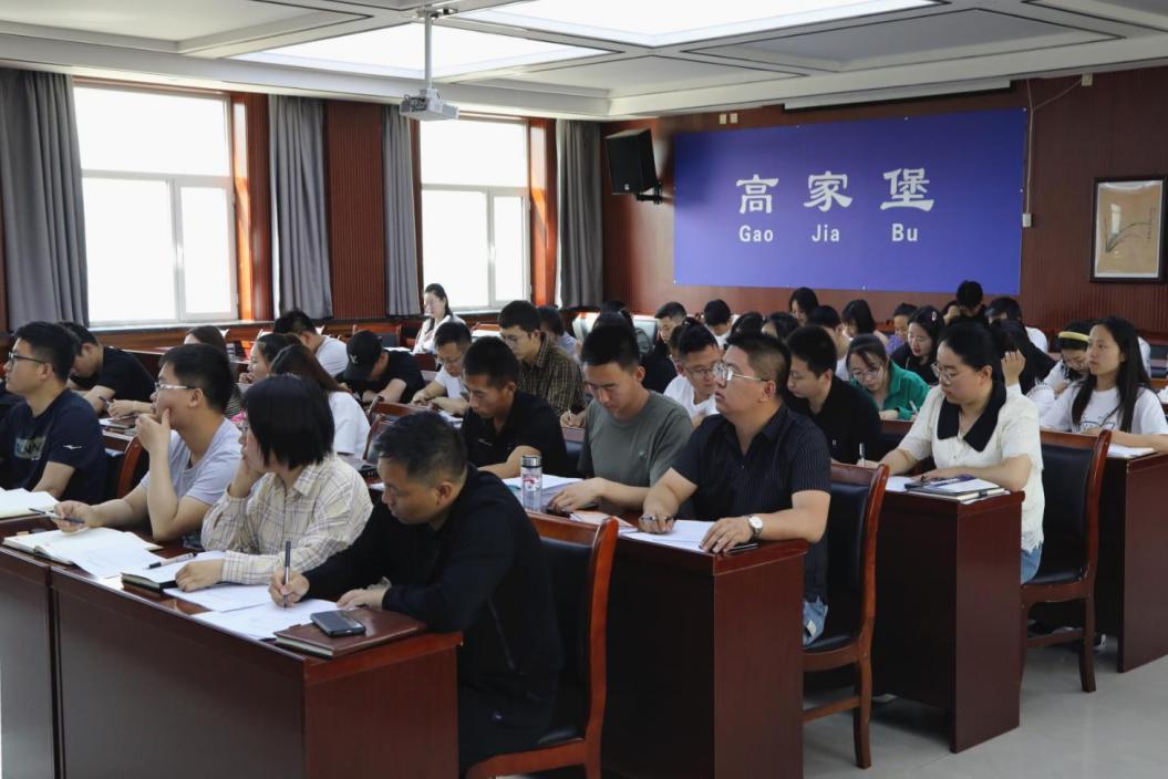 C:\Users\ADMINI~1\AppData\Local\Temp\WeChat Files\79b1edf38e2a7c5c04bb78a66d0a10e.jpg