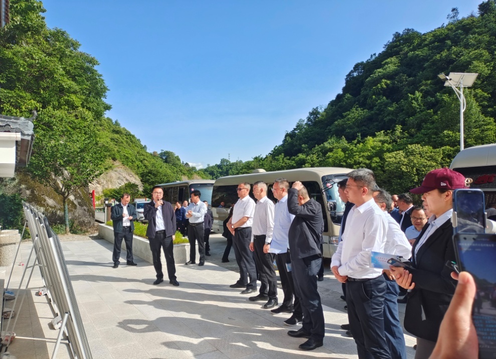 C:\Users\ADMINI~1\AppData\Local\Temp\WeChat Files\1efc16bb74c8f419dc8e977c6caacec.jpg