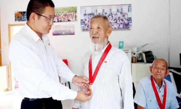 C:\Users\ADMINI~1\AppData\Local\Temp\WeChat Files\dfe0f19ec5009a4e856755d4c731dd8.jpg