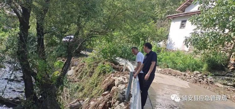 简篇-迅速贯彻防汛会议精神 扎实筑牢度汛安全防线