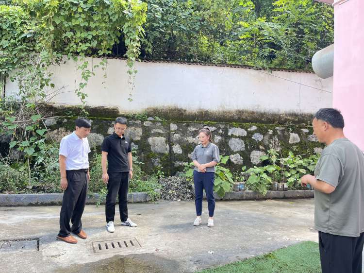 简篇-高峰镇开展2023年秋季开学前校园安全检查