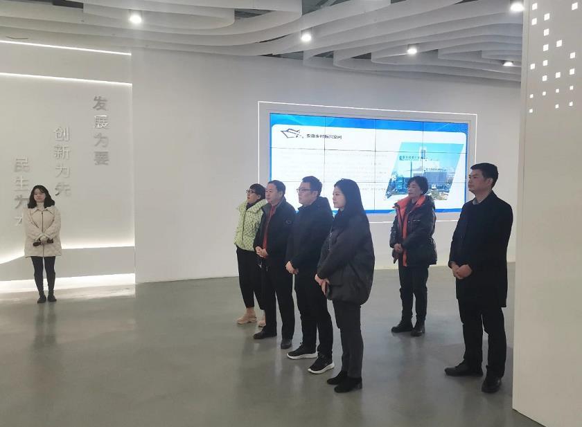 C:\Users\ADMINI~1\AppData\Local\Temp\WeChat Files\7d8cf42cd99e85c9db0b3a8b1b2f7a2.jpg