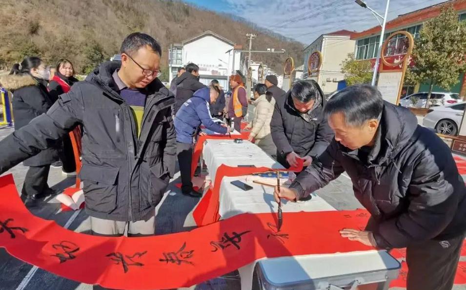 C:\Users\ADMINI~1\AppData\Local\Temp\WeChat Files\b19805fe3053eaacfbb92f0cdff2882.jpg