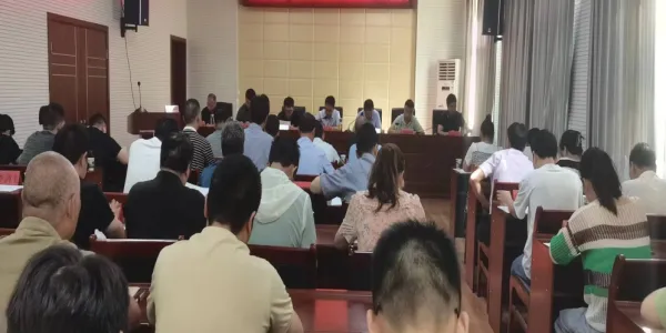 C:\Users\ADMINI~1\AppData\Local\Temp\WeChat Files\fa1ab878aca126a38e4266562f53c02.jpg