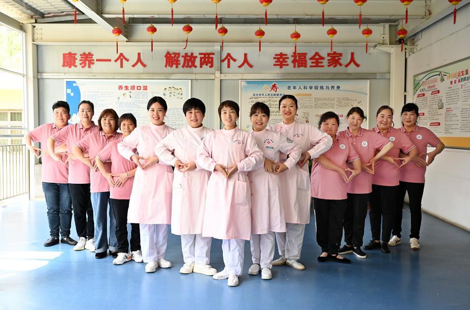 C:\Users\ADMINI~1\AppData\Local\Temp\WeChat Files\1290a5a36f008884bc64e09bbd98347.jpg