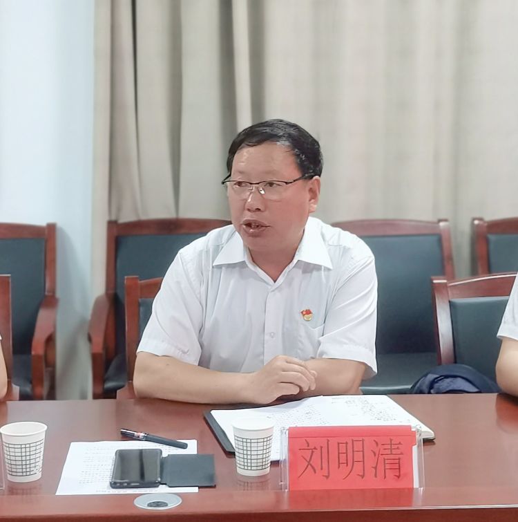 简篇-月河镇教育党总支召开“五抓”提质量工作推进会议