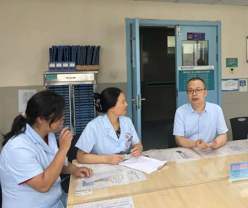 简篇-【周医·医院动态】周至县人民医院迎接“卒中急救地图医院”现场资格评审