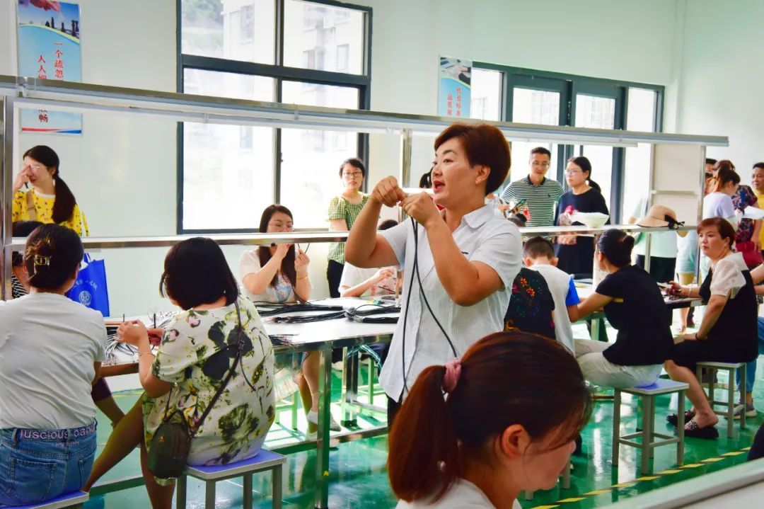 C:\Users\ADMINI~1\AppData\Local\Temp\WeChat Files\fbbb7d3e841585eb6a7366bd9f004aa.jpg