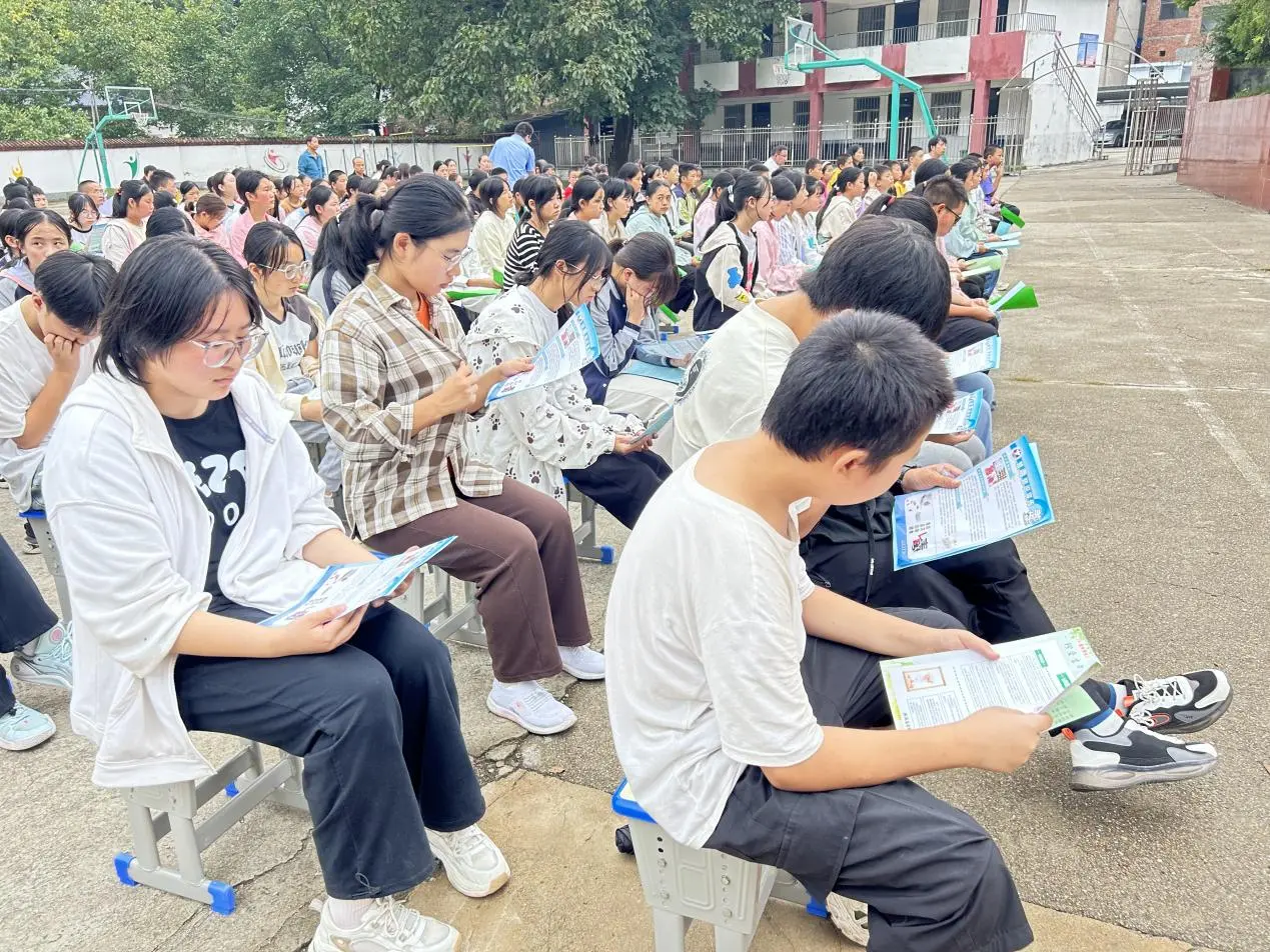 2e89cbb4209b3a5d4c6ad50d501c774