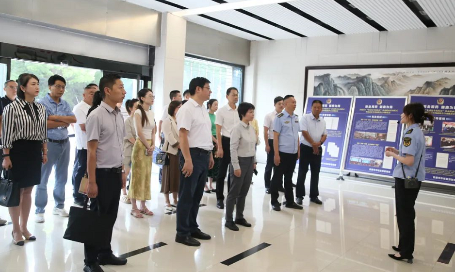 C:\Users\ADMINI~1\AppData\Local\Temp\WeChat Files\23ff8f5f639af6b5e281e772843df4d.png