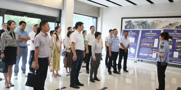 C:\Users\ADMINI~1\AppData\Local\Temp\WeChat Files\23ff8f5f639af6b5e281e772843df4d.png