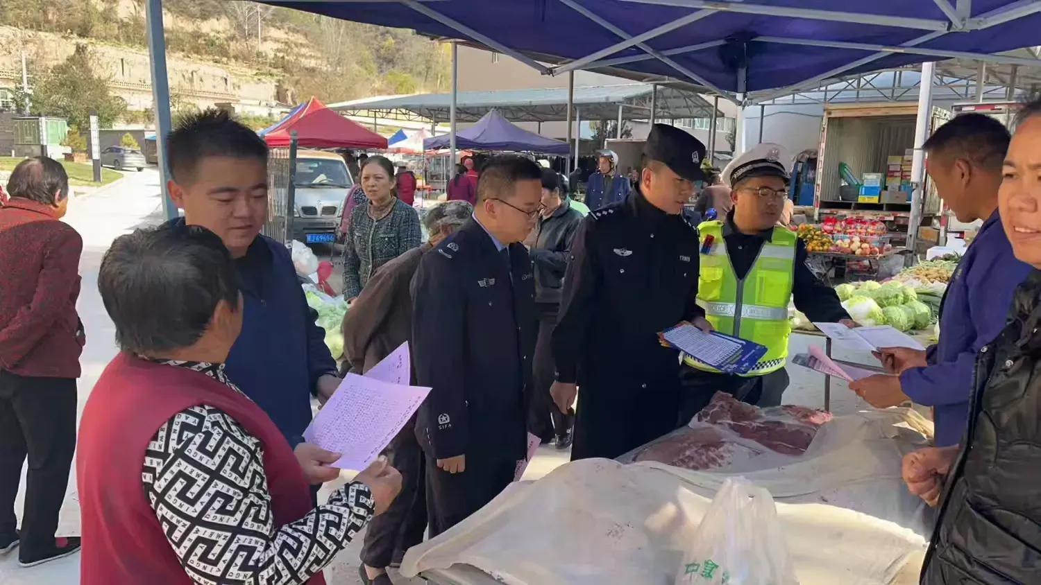 简篇-南泥湾镇：深化平安建设宣传助推“九率一度”提升