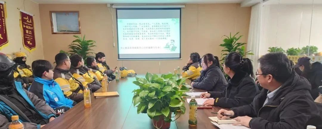 C:\Users\ADMINI~1\AppData\Local\Temp\WeChat Files\07b2f451e5457a0f9461cc21892c627.jpg