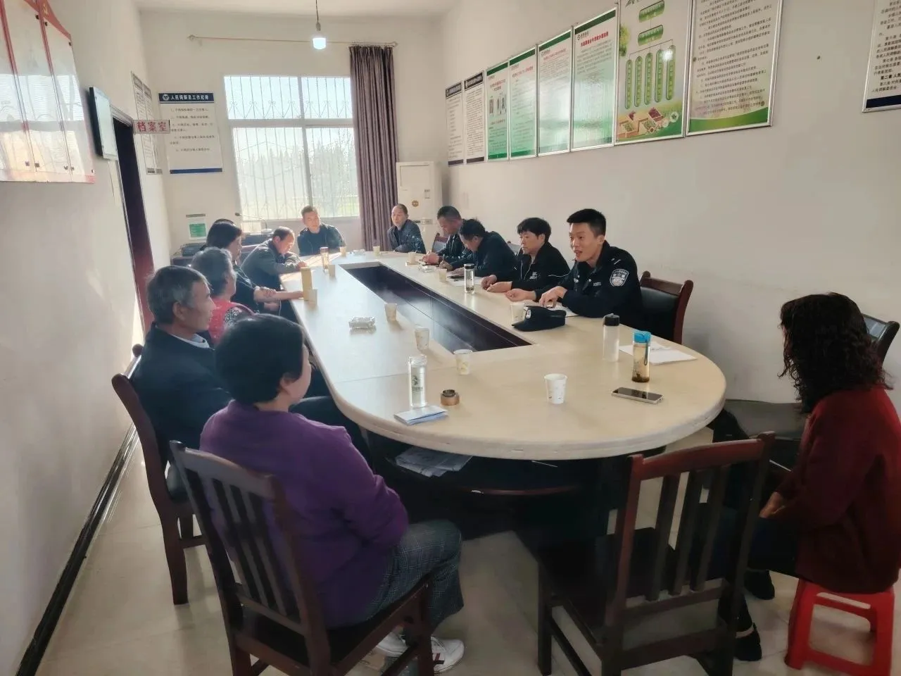 C:\Users\ADMINI~1\AppData\Local\Temp\WeChat Files\16a53b32ff8b7d519ef5cbcf74c99b7.jpg