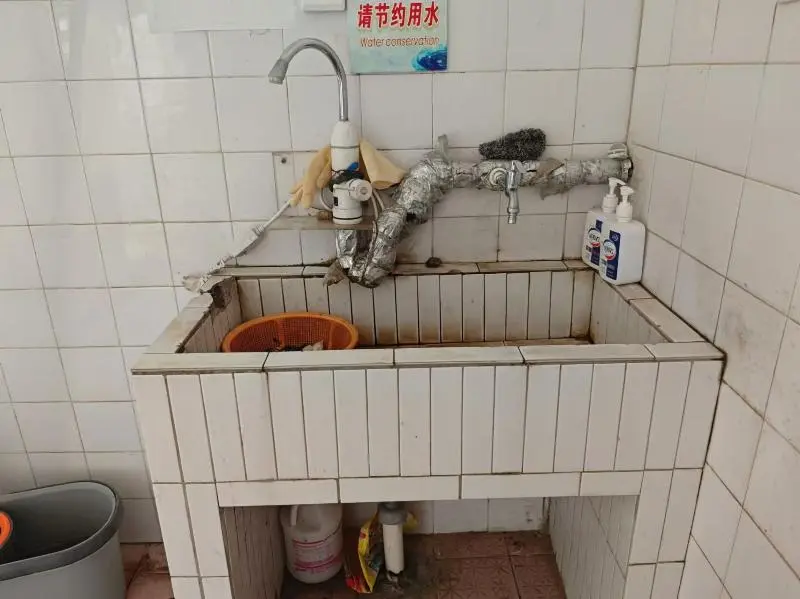 cfb8a533bc9d90fb4e72905f3a37f585