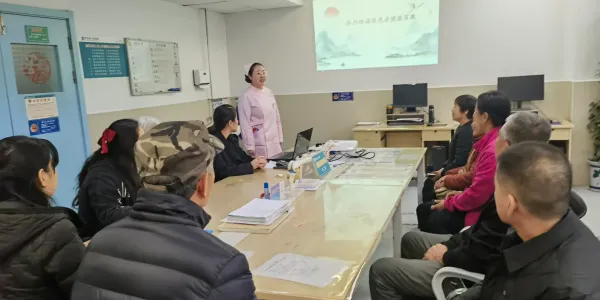 简篇-【周医·科普讲座】预防压力性损伤，骨科健康科普活动