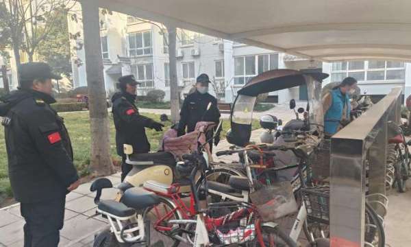 简篇-织密安全防护网 排查隐患保平安——泾欣园社区开展电动车安全隐患专项整治大排查