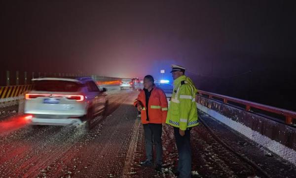 4e7bfec3c378a0f506db085e9a9f3b9b