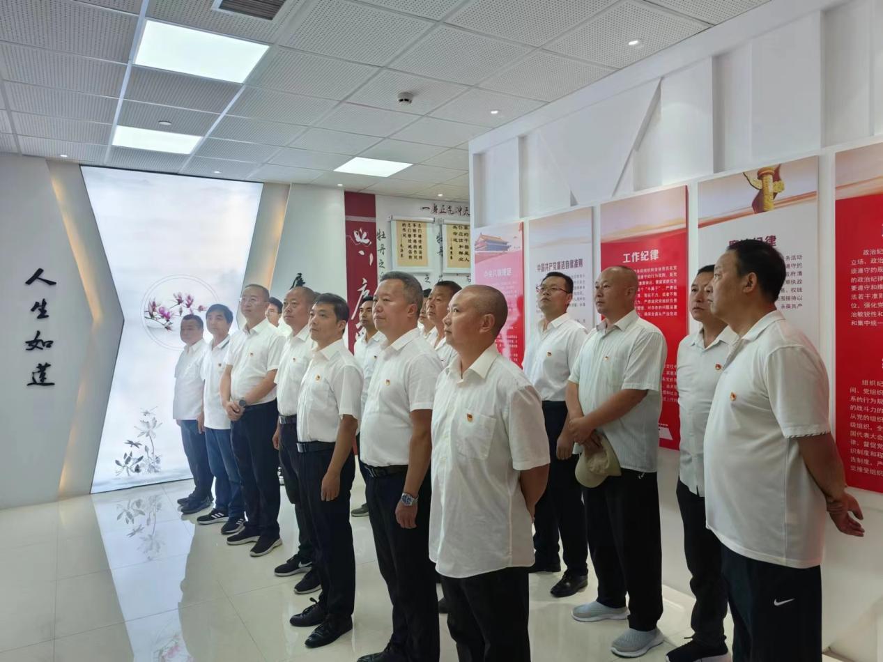 8f81f5f660254ca3b11bc7d6184560dc~tplv-tt-origin-web_gif