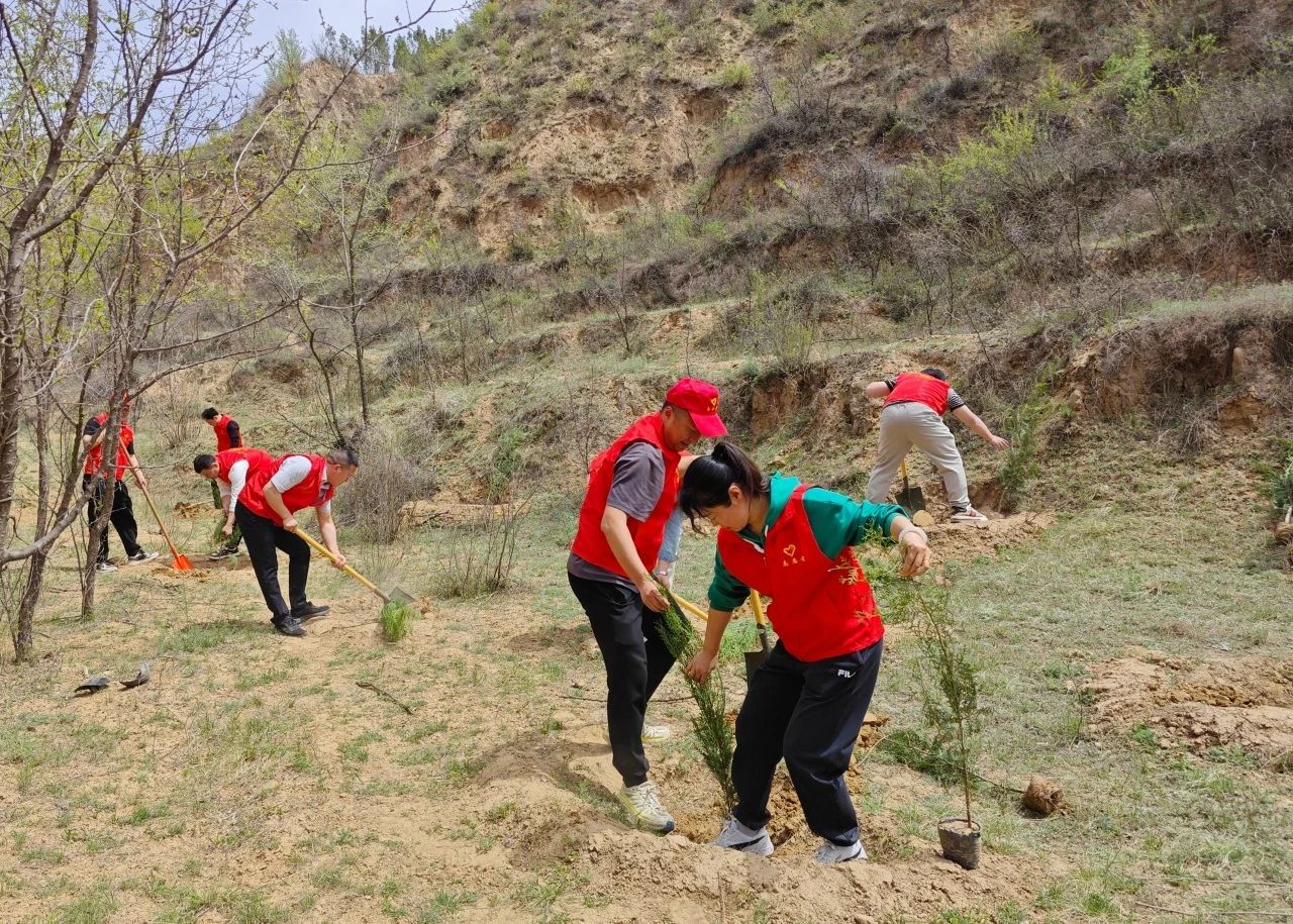 C:\Users\ADMINI~1\AppData\Local\Temp\WeChat Files\a51789b55c261222e088cd6f6e826d1.jpg