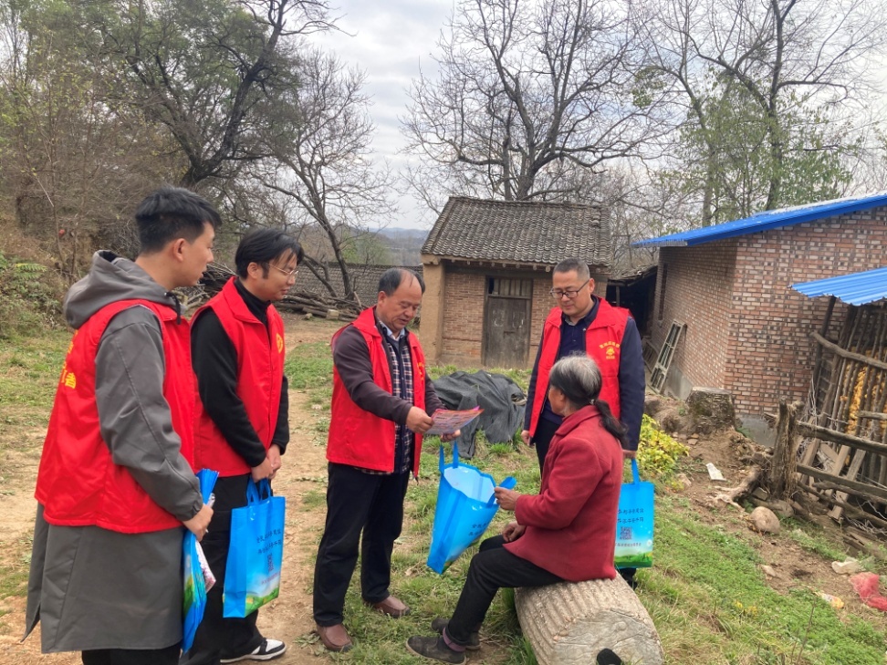 C:\Users\ADMINI~1\AppData\Local\Temp\WeChat Files\2b4c45898bdca18e9c9289924f3f948.jpg