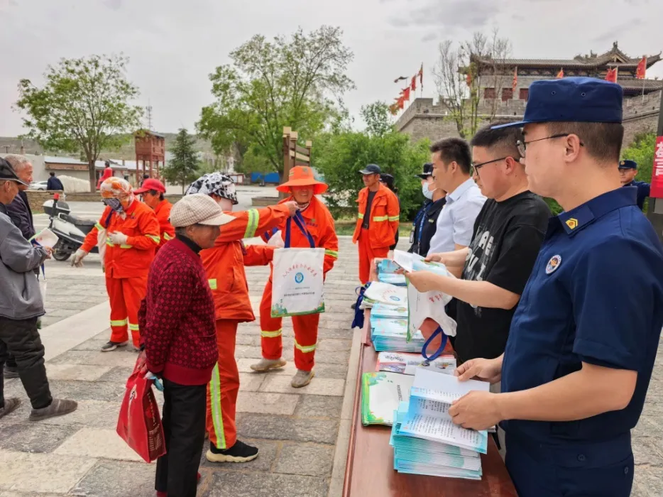 C:\Users\ADMINI~1\AppData\Local\Temp\WeChat Files\504f2b0317d14fa92a0ac86f0e9100f.jpg