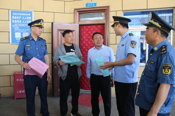 81f7f101bbe255d738710808e5fa215