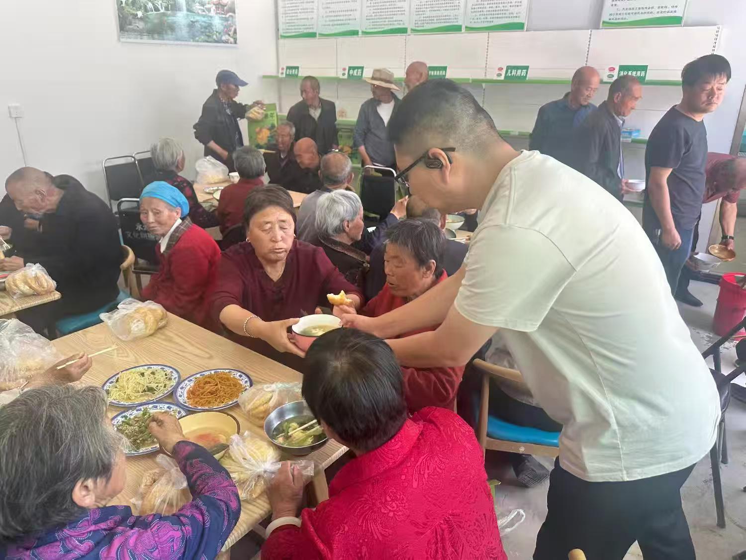 C:\Users\ADMINI~1\AppData\Local\Temp\WeChat Files\2069503c86f2f4940f7485f945ad8cf.jpg