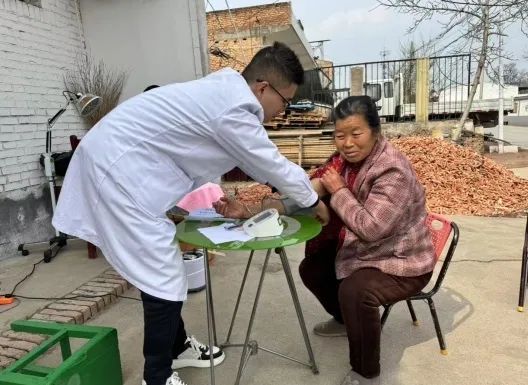 C:\Users\ADMINI~1\AppData\Local\Temp\WeChat Files\e7620b699519c635862b99aa219cec3.jpg