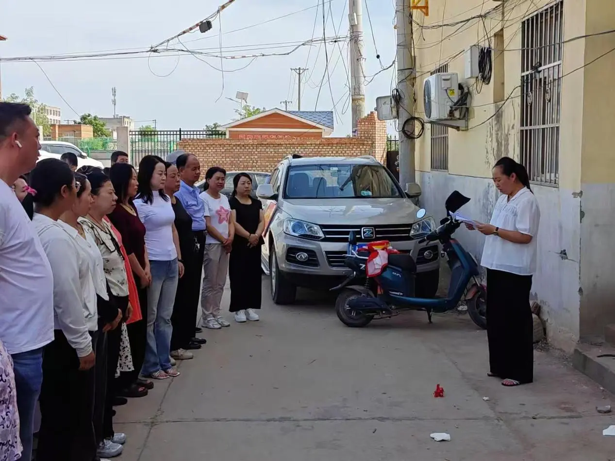 7576e240725935c69bcdc0cc05405bd