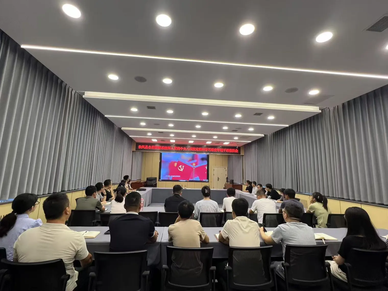 f56ed692597fd29f7bbfa501d2aec42f