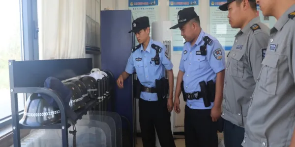 C:\Users\ADMINI~1\AppData\Local\Temp\WeChat Files\e56ea0ea026861f2f2a4aaa87a55b2f.jpg