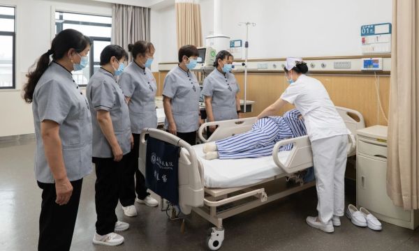 C:\Users\ADMINI~1\AppData\Local\Temp\WeChat Files\1a2da477fb27c03fc9fac63742c691d.jpg