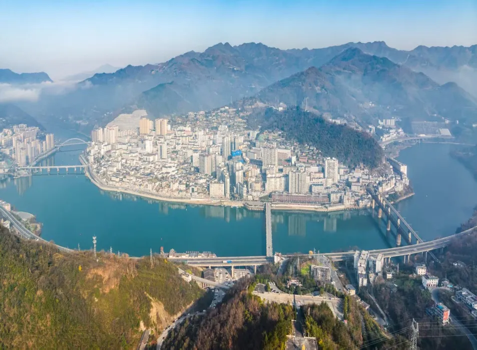 C:\Users\Administrator\Desktop\以城市更新激活发展新动能 谱写城乡建设高品质新篇章\5c60ef0177573e4169b9cdb4dd313cf.jpg