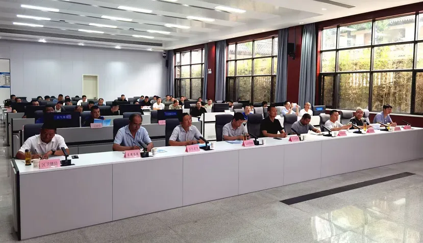 C:\Users\ADMINI~1\AppData\Local\Temp\WeChat Files\32a945798f2c6984383d6ed22bb15d1.png