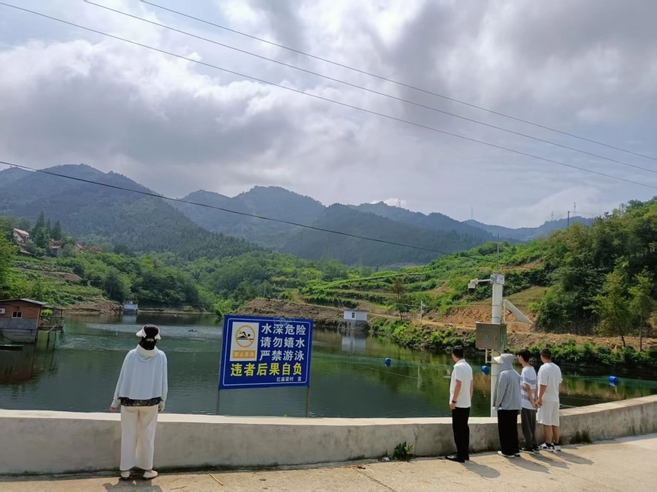 D:\Documents\WeChat Files\wxid_93fnk9ywzkz311\FileStorage\Temp\a4db295ce6a4c211c5e71e321bf91cde.jpg