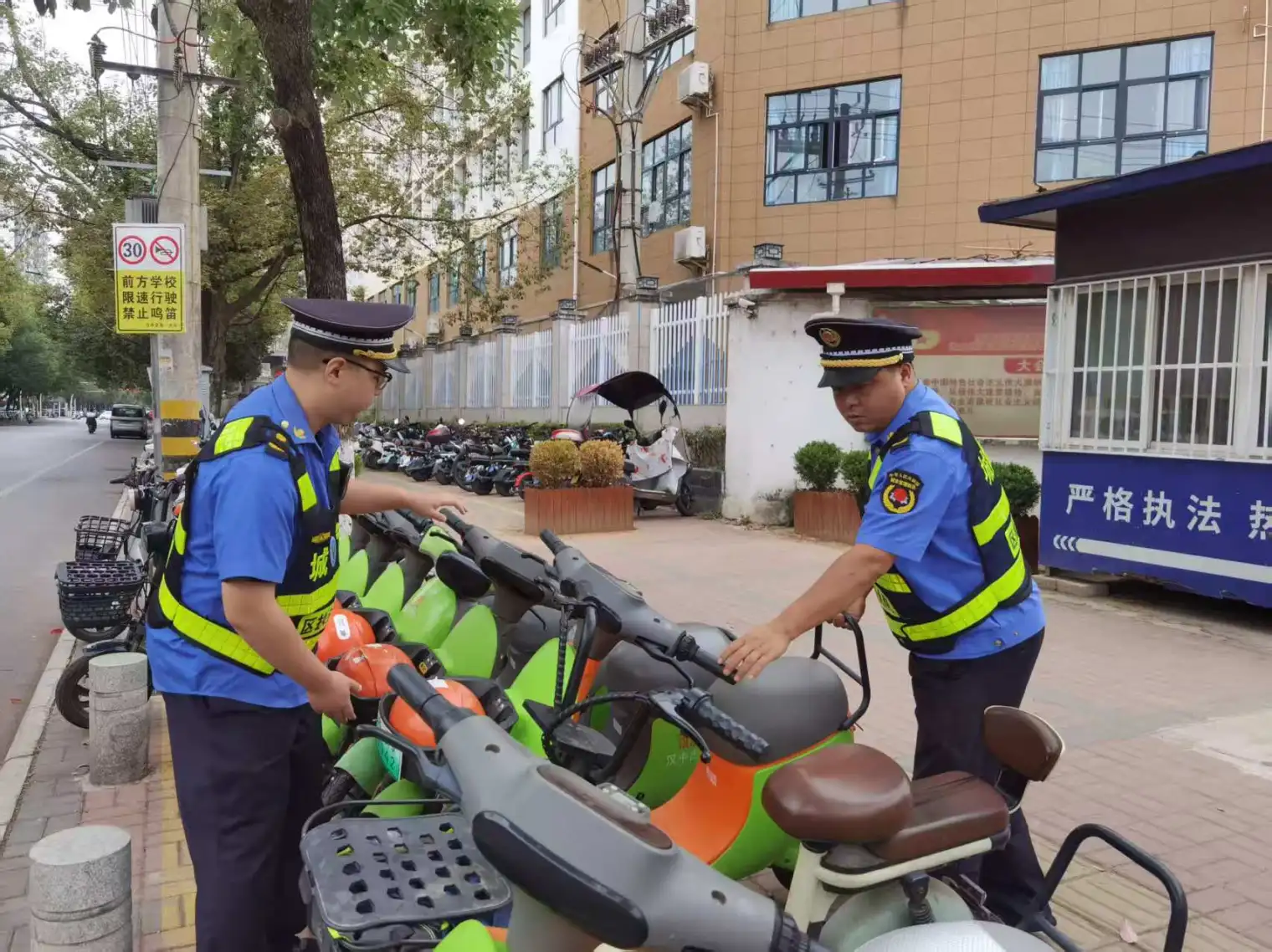 C:\Users\ADMINI~1\AppData\Local\Temp\WeChat Files\6f212f3b4a156dc06b1e97595961c23.jpg