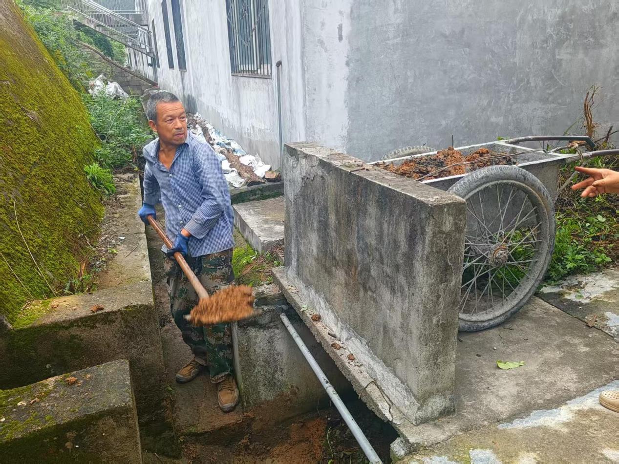 989c4f7b01321ccdb6a18a425a134f04