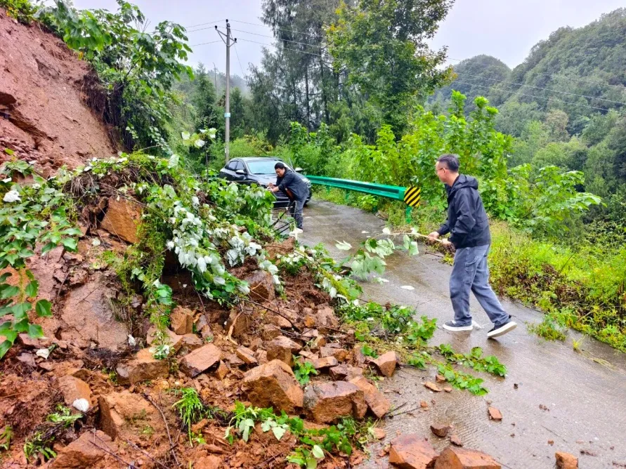 C:\Users\ADMINI~1\AppData\Local\Temp\WeChat Files\92518c4f24541b0905c35ef01bd1f88.jpg