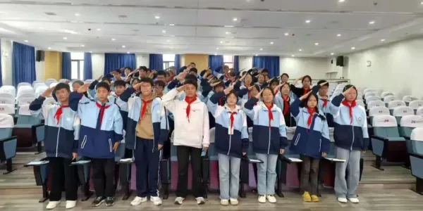 简篇-扶风县第二初级中学开展“强国复兴有我 争当新时代好少年”主题队课
