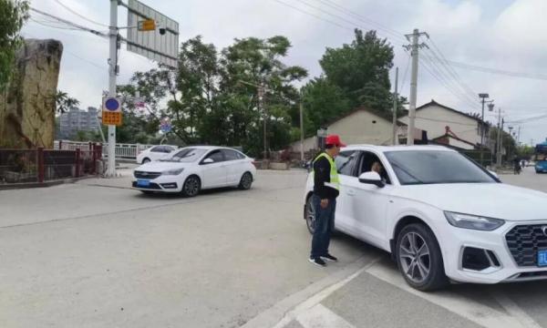 C:\Users\ADMINI~1\AppData\Local\Temp\WeChat Files\9fe39c595ed4442741cbf71d11b3a3a.jpg