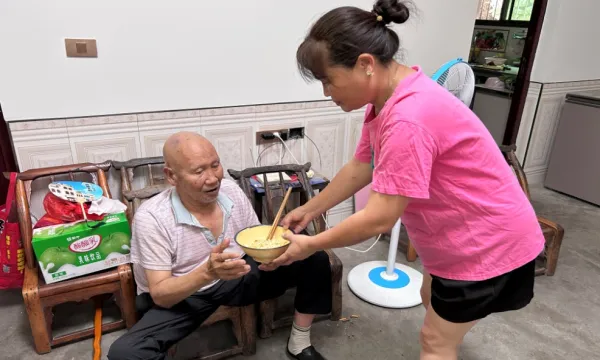 C:\Users\ADMINI~1\AppData\Local\Temp\WeChat Files\735bb86b447a1ae7653b4997b213413.jpg