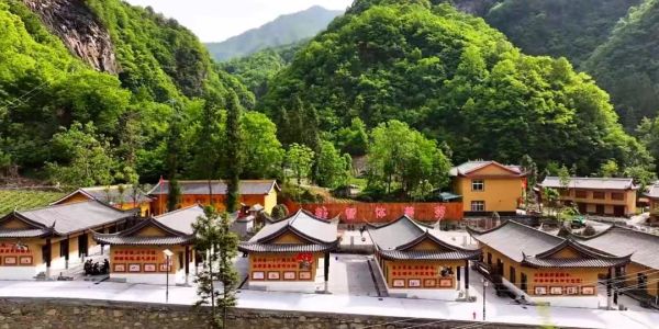 C:\Users\ADMINI~1\AppData\Local\Temp\WeChat Files\bce48cbf10eb16825bb6706d1fe63d8.jpg