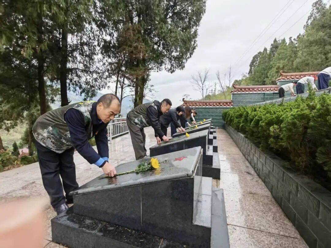 D:\Documents\WeChat Files\wxid_93fnk9ywzkz311\FileStorage\Temp\d2e17aa0c285516950f2f75491bccc96.jpg