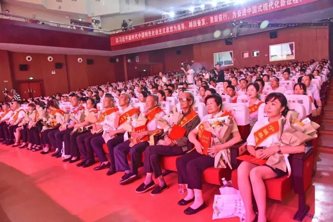 https://mmbiz.qpic.cn/mmbiz_jpg/iciaCueQeOjBetye6jsnD8rEQNEGPjrFkFDmnVqbDN8mPw8ib5icQAhGCjoic9XZV8T0GCp8RwQXFBq5SyvLicNY6giaXxdGp58aFPgib6yQ8LplZF4/640?from=appmsg